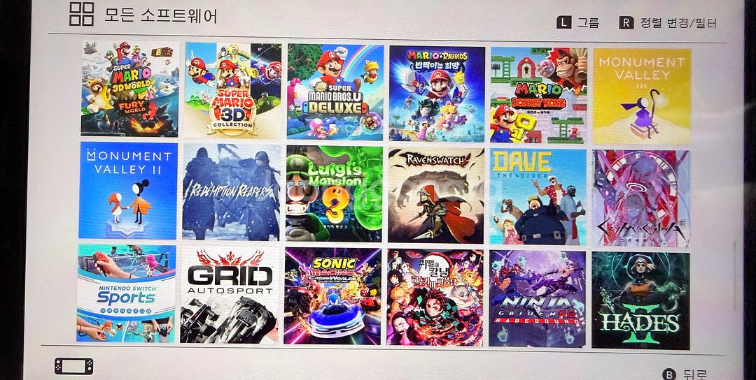 닌텐도 스위치 OLED 1테라 게임 가득 채워 팝니다.--5