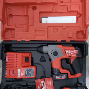 밀워키 로타리 해머드릴 M12 CH-602C 새제품 세트