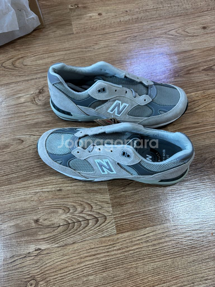 뉴발란스 991 그레이 UK8 새상품 팝니다--0