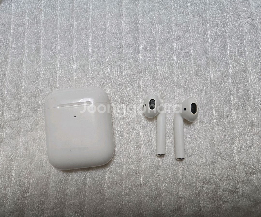 에어팟 2세대 무선충전 버전 팝니다 (배터리 교체)--2
