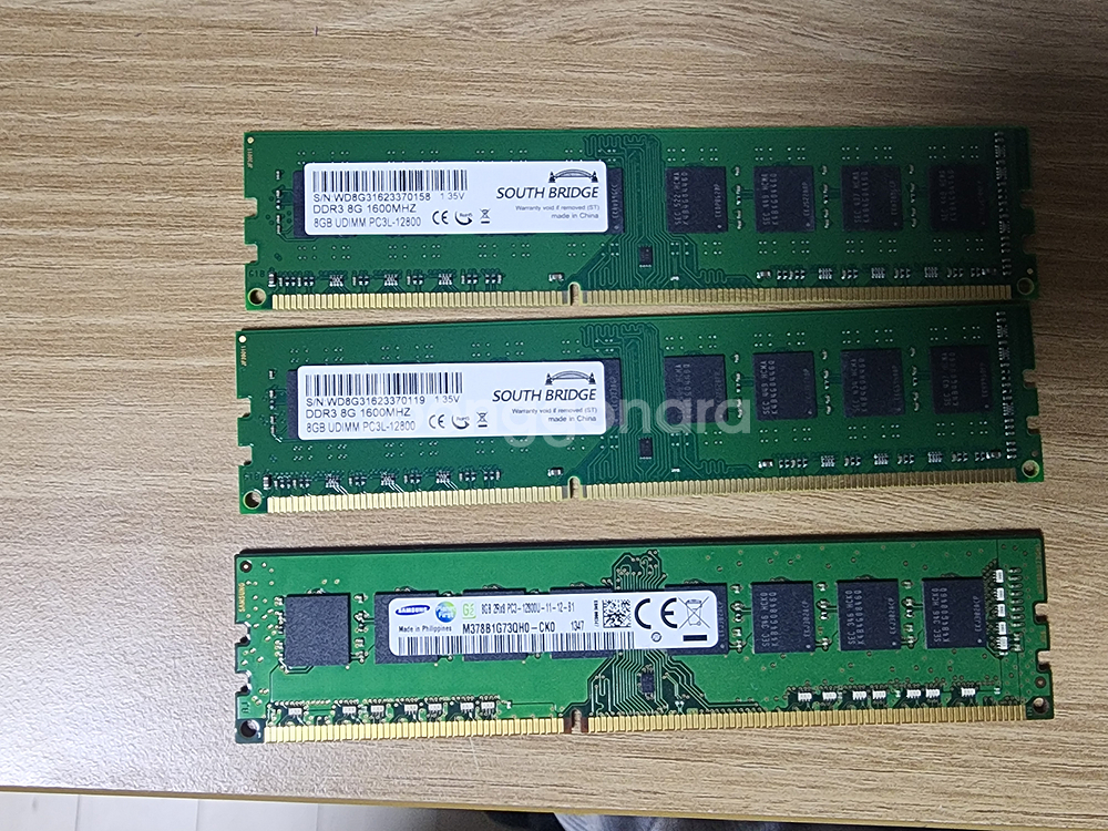 DDR4 8GB 메모리 3개 세트--0