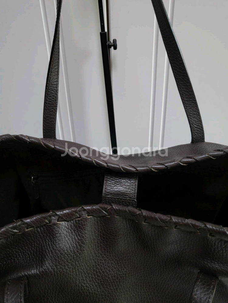 구찌 뱀부 태슬 레더 토트백--2