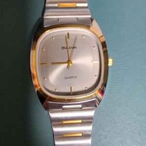 불로바 빈티지 bulova 쿼츠 팝니당