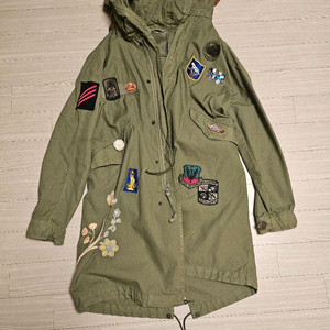 미스터앤미세스퍼 야상 여성 패치 점퍼 트렌치코트 바바리