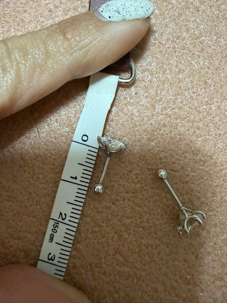 모이사나이트 1캐럿 피어싱--3