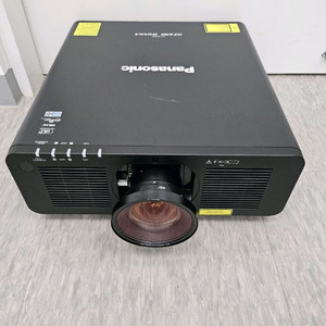 레이저 파나소닉 RZ690 빔프로젝터 프로젝터