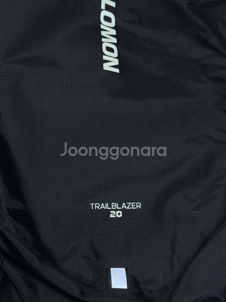 살로몬 트레일 블레이저 20L 백팩--5