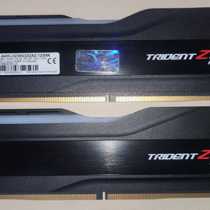 DDR5-6400M CL32 32GB x2 / G.SKILL TRIDENT Z5 RGB 64GB