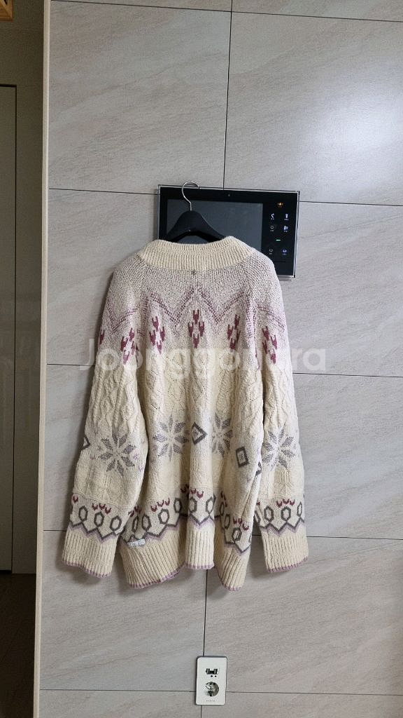 써스데이아일랜드 가디건--4