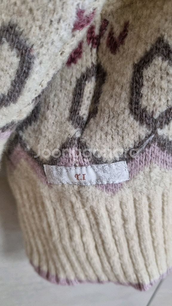 써스데이아일랜드 가디건--6