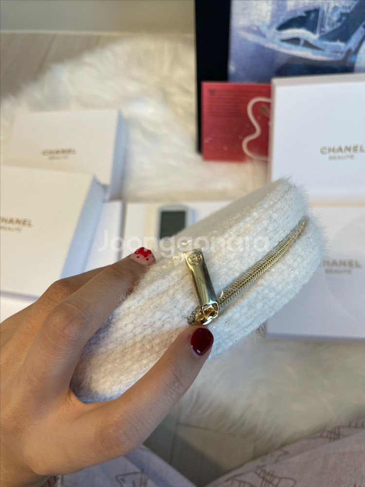 샤넬 뷰티 파우치--5