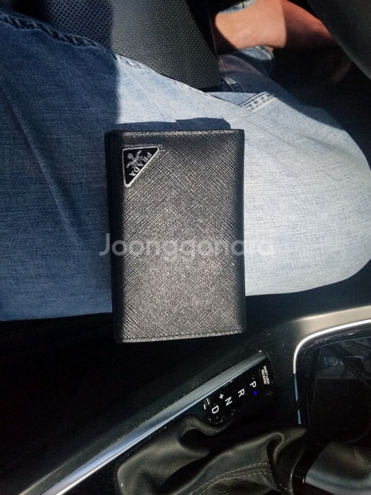 프라다 사피아노 레더 카드지갑--0