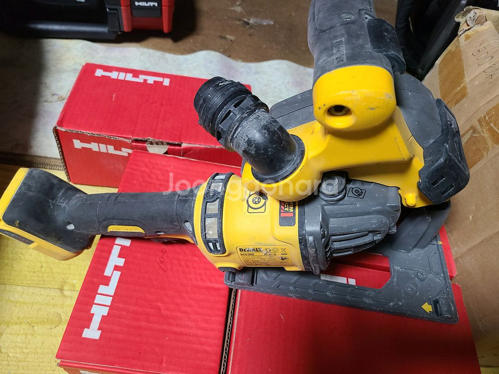 디월트 무선 원형톱 DCG200n 60v홈파기 콘크리트커팅등--0