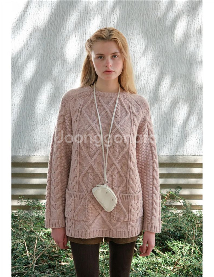 새상품:)썸웨어버터Tiny Baguette Bag-크림--1