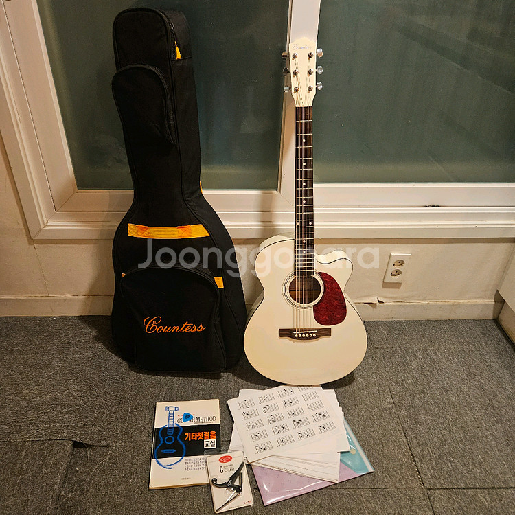 카운티스 통기타, 아이보리색 어쿠스틱기타--0