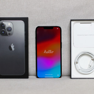 아이폰 13 프로 256GB 그래파이트 (자급제/풀박스) + 액정필름 + 케이스