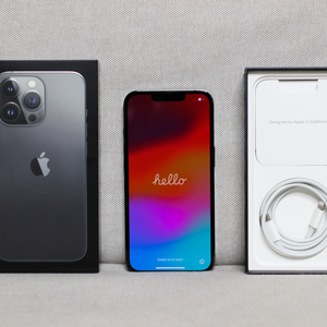 아이폰 13 프로 256GB 그래파이트 (자급제/풀박스) + 액정필름 + 케이스