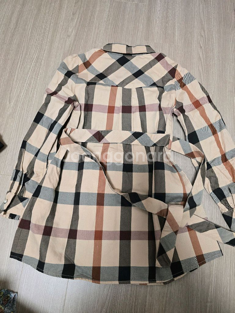 여아 120 사이즈 옷 판매합니다.--3