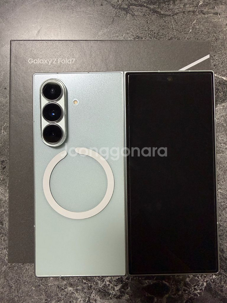 폴드7 민트 512 A급 판매합니다--0