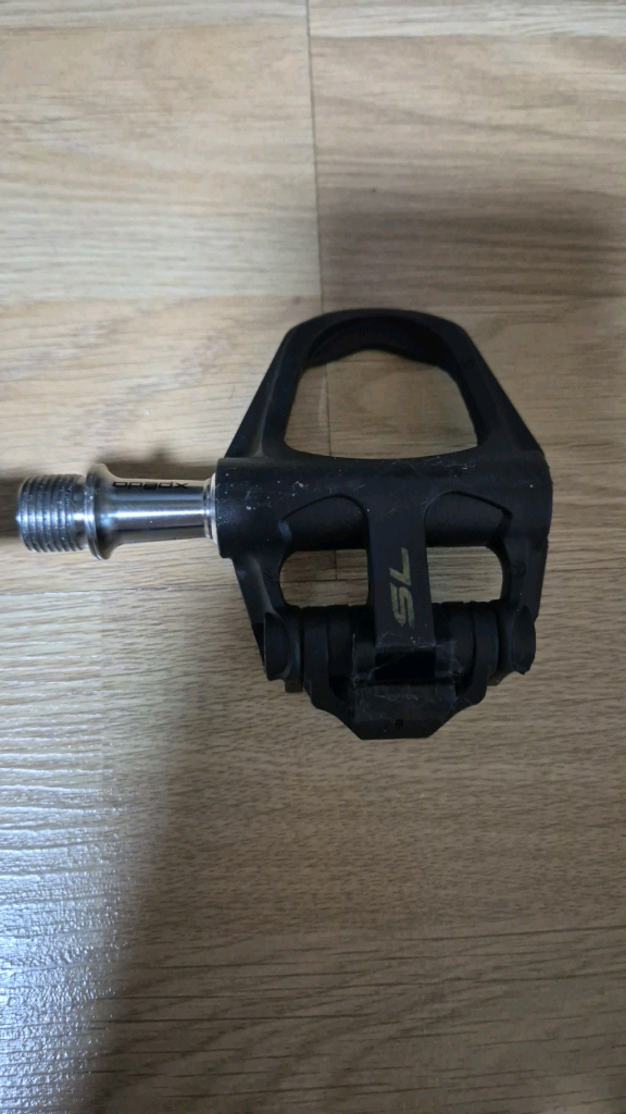 엑스페도 스러스트 티타늄 스핀들 로드 클릿페달과 적색 클릿 신품 2세트 포함 판매.--4