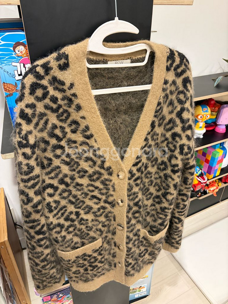 R2W 알파카 가디건 팔아요--1