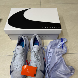 나이키 알파플라이3 풋볼/그레이 285 새상품 팝니다.