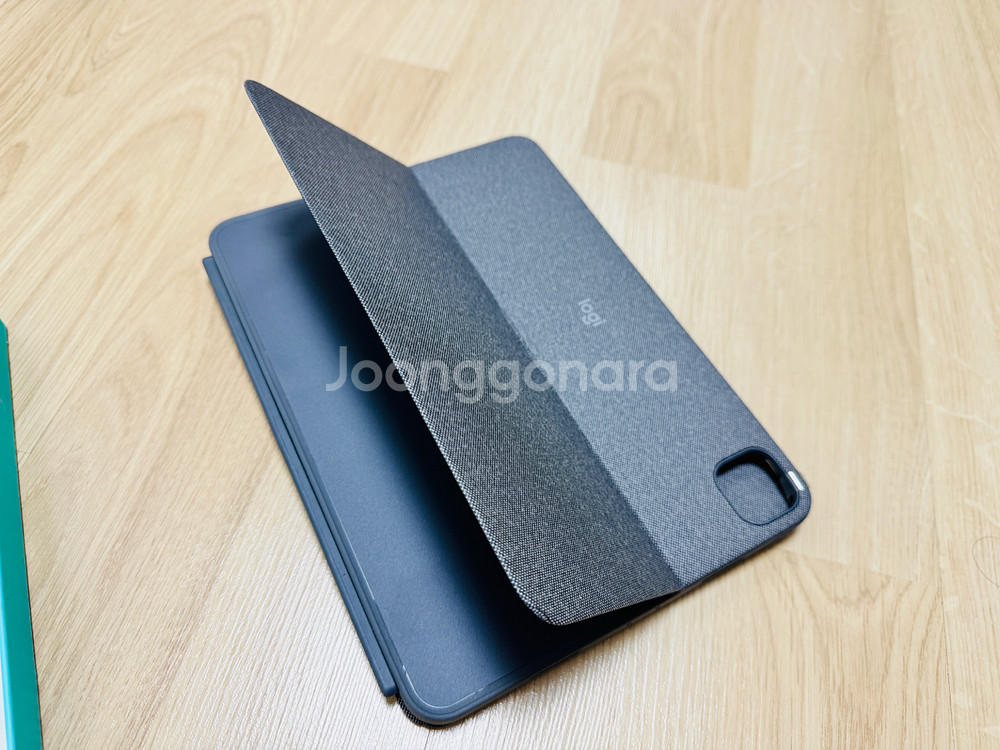 로지텍 콤보터치 키보드 (새제품) 아이패드 프로 11인치 1,2,3,4세--5