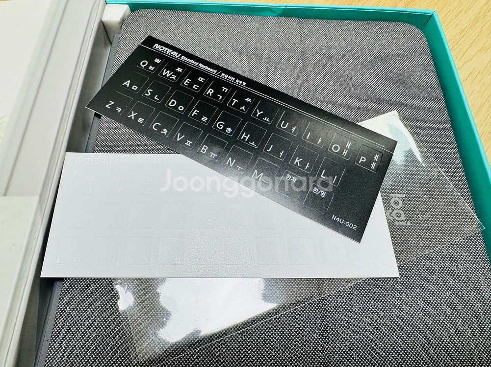 로지텍 콤보터치 키보드 (새제품) 아이패드 프로 11인치 1,2,3,4세--6