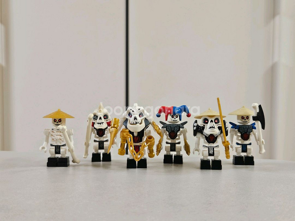 레고닌자고 사무카이와해골 미니피규어--0