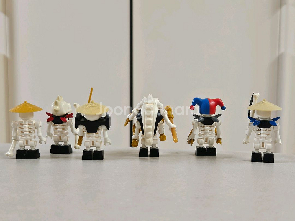 레고닌자고 사무카이와해골 미니피규어--1