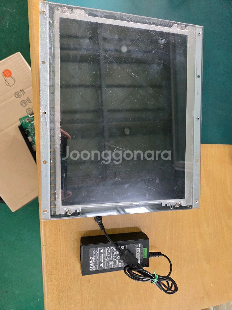 12.1인치 TFT lcd모니터--1