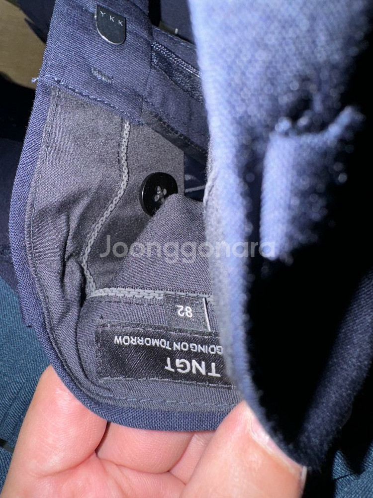 TNGT 네이비 수트 세트 팝니다. (97사이즈)--2