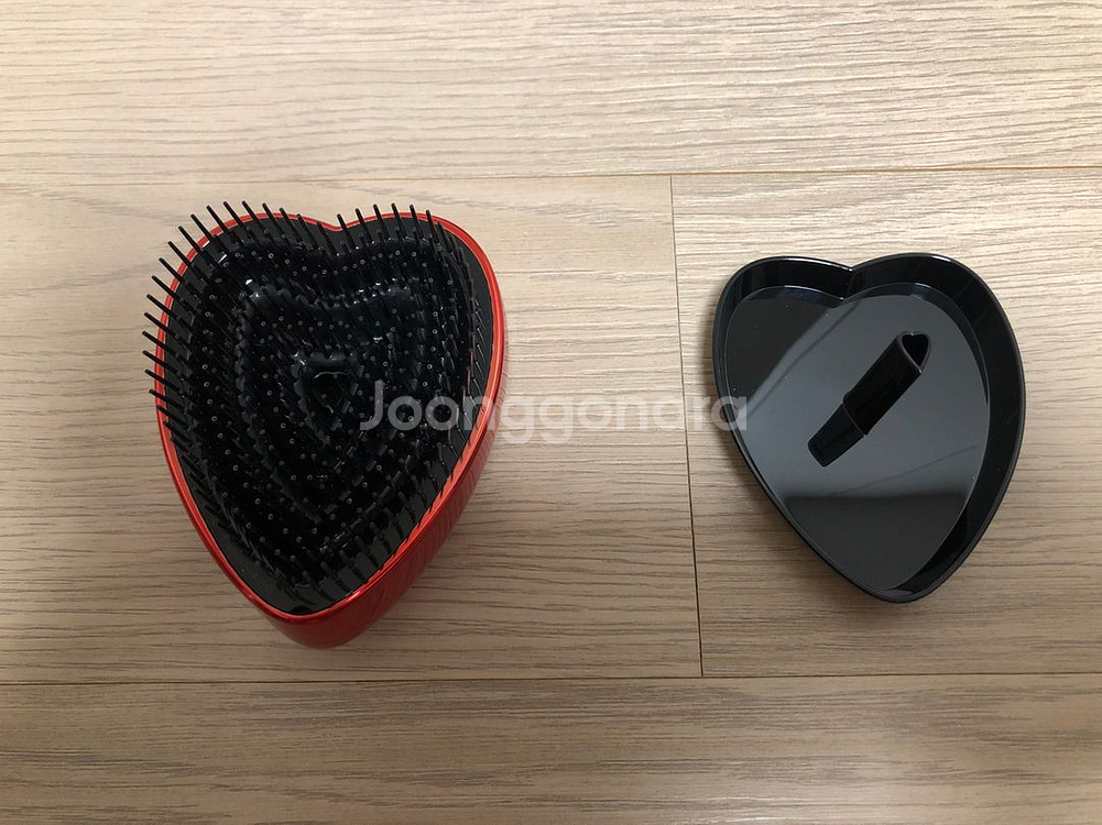 리파 하트 브러쉬 샤인레드 팝니다.--1