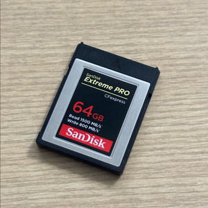 익스트림 프로 CF Express 메모리카드 64GB
