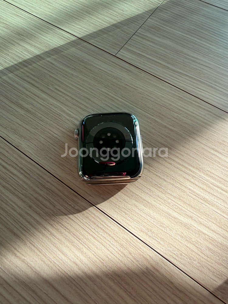 애플워치8 실버 스테인리스 셀룰러 GPS 45mm입니다--4