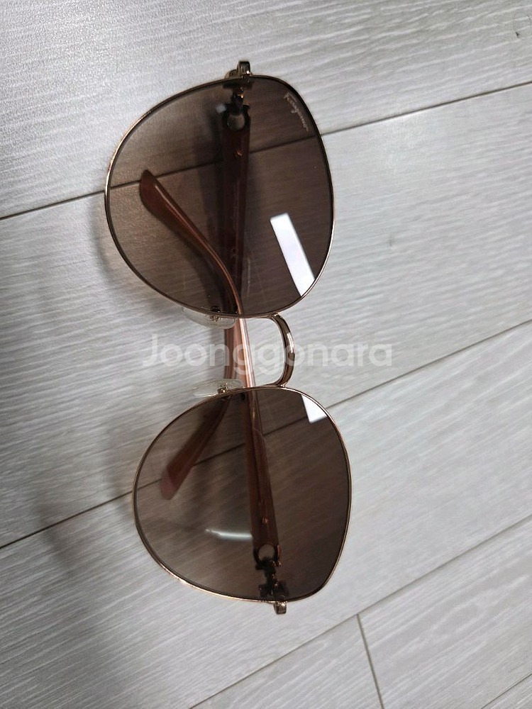 페레가모 선글라스--1