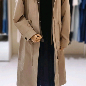 써스데이아일랜드 후드코트