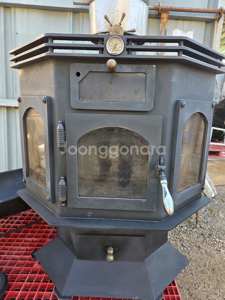 화목난로. / 벽난로--0