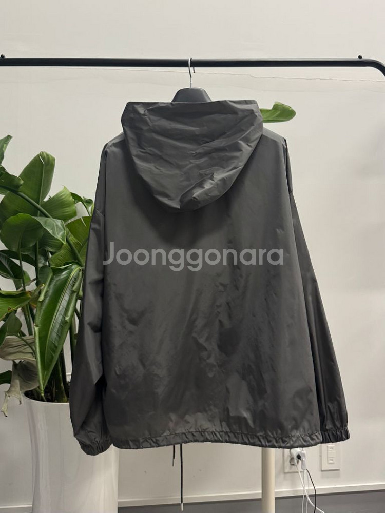 프라다 리나일론 후드 아노락 M--1