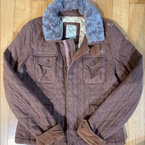 써스데이아일랜드 누빔자켓