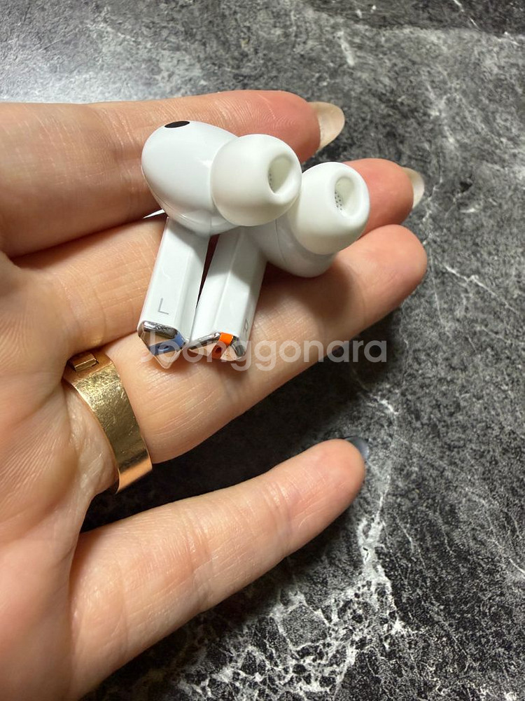 갤럭시버즈3프로 판매합니다 !--2