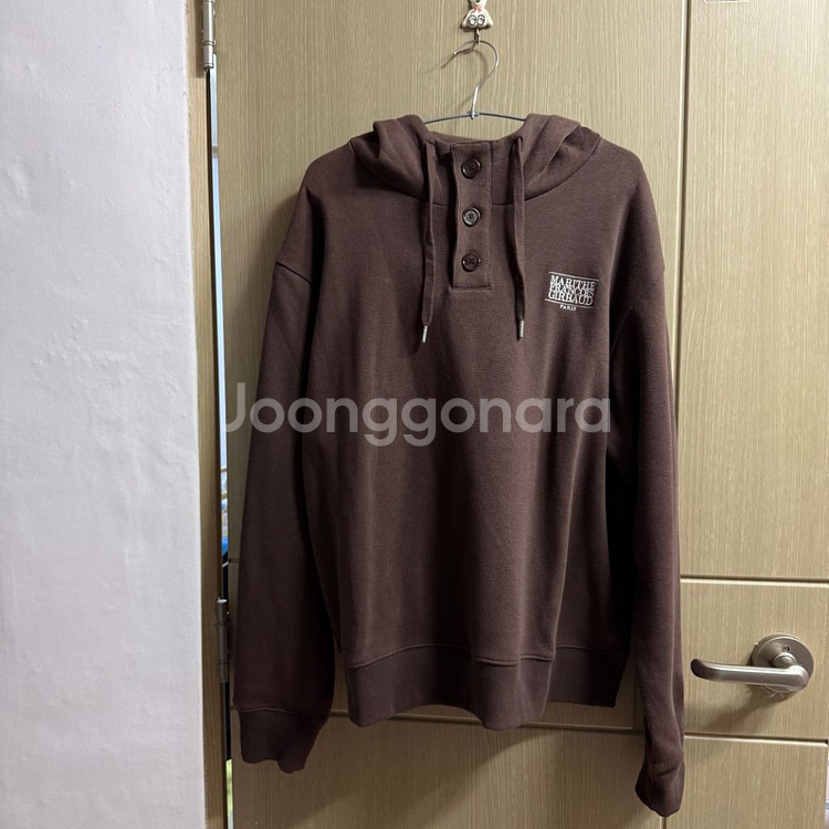 무배) 마리떼 프랑소와 저버 클래식 로고 버튼 후드티--3