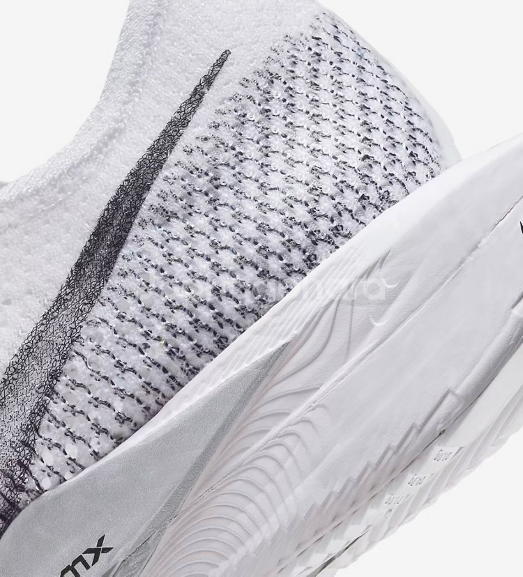 [250] 나이키 우먼스 줌X 베이퍼플라이3 러닝화--6