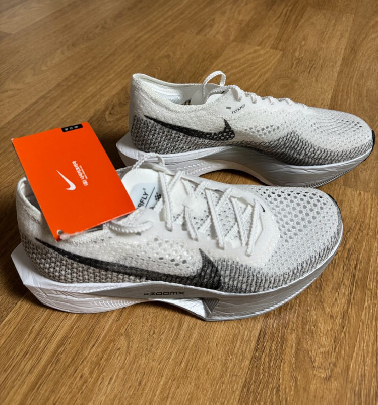 [250] 나이키 우먼스 줌X 베이퍼플라이3 러닝화 이미지