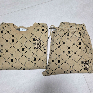 엠엘비키즈 상하세트 140~145사이즈.