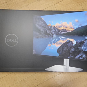 울트라샤프 U2724D 27인치 델모니터 미개봉 팝니다