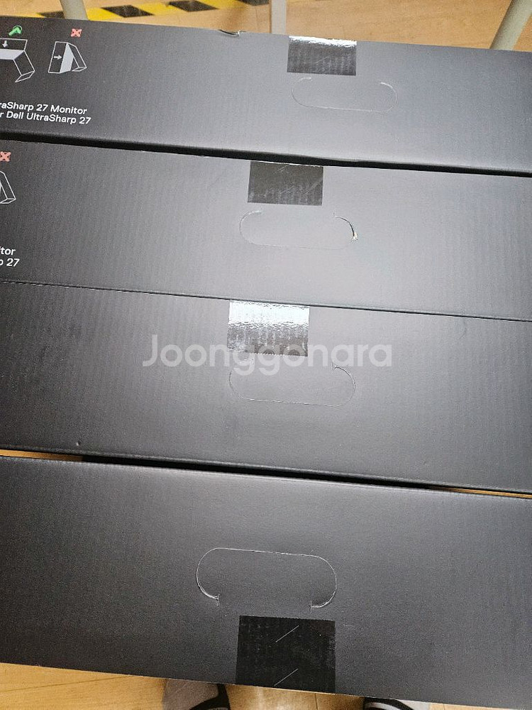 울트라샤프 U2724D 27인치 델모니터 미개봉 팝니다--2