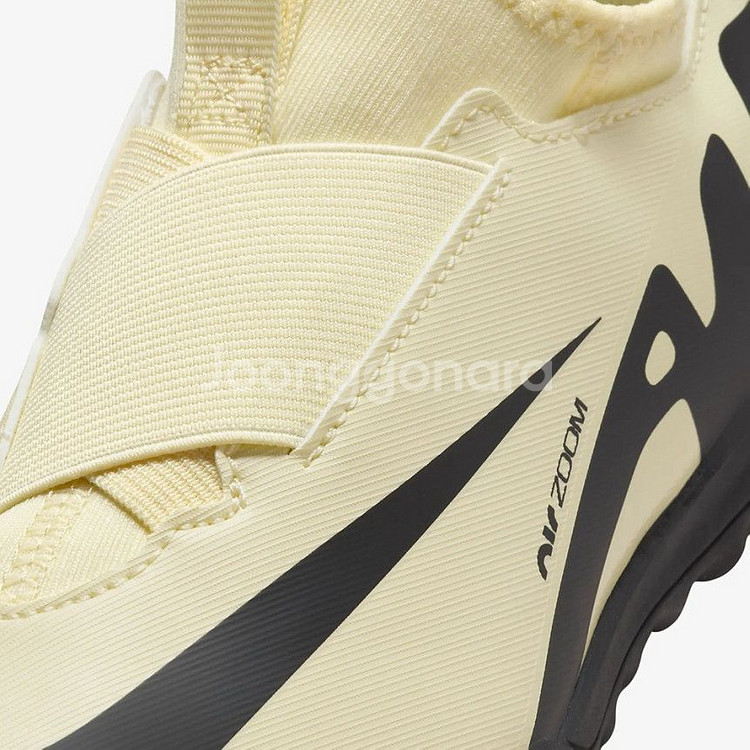 [240] 나이키 주니어 머큐리얼 줌 베이퍼15 아카데미 TF 풋살화--5