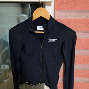 파스노말 스튜디오 여성긴팔져지 S 이미지