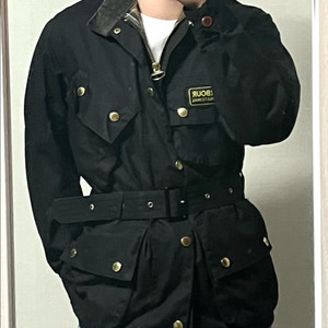 바버 인터네셔널 벨티드 왁스 자켓